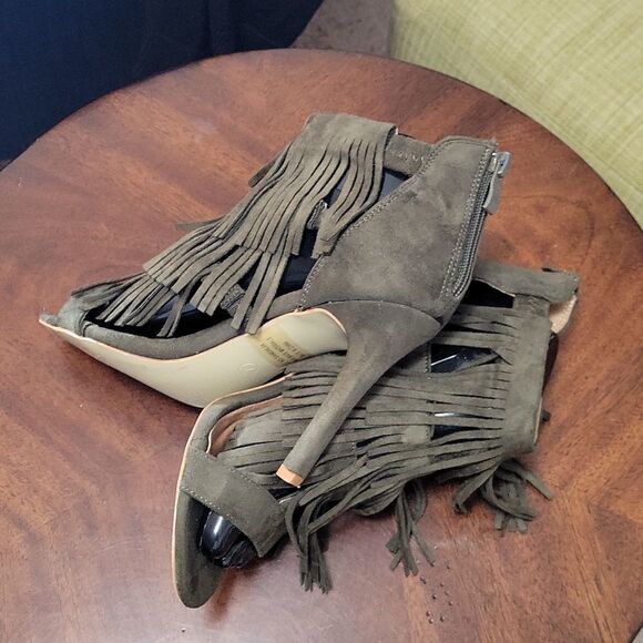 HERSTYLE WOMEN"S OPEN TOE BACK ZIPPER CLOSURE SANDAL - Picture 9 of 14